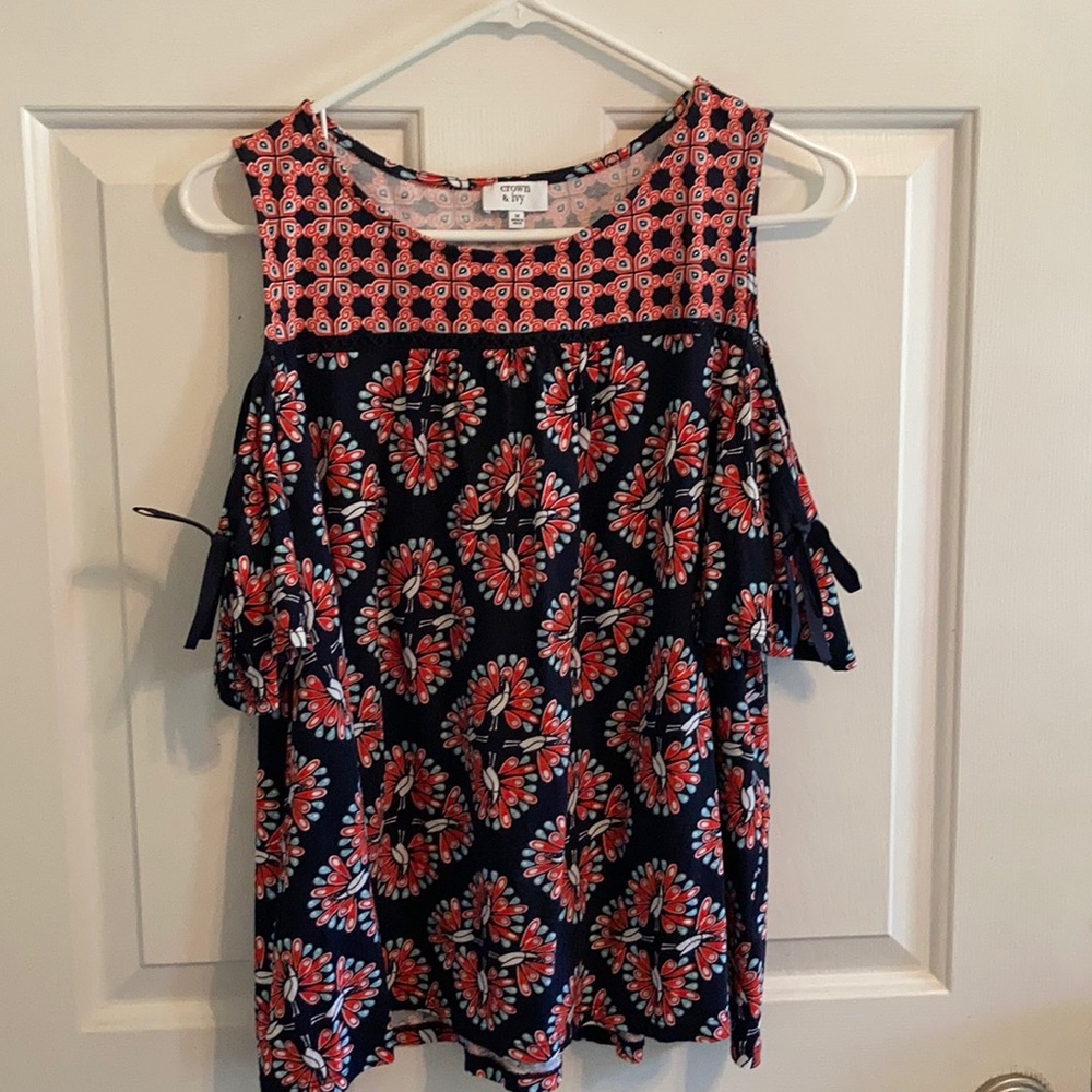Crown & Ivy summer shirt
